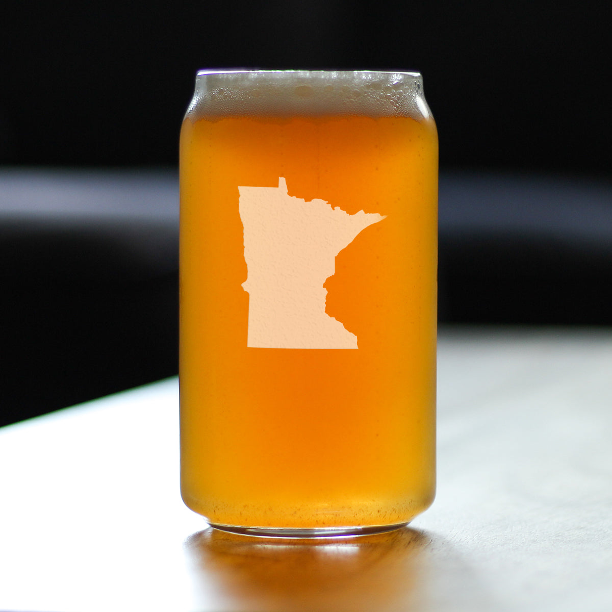 Minnesota State Outline Beer Can Pint Glass - State Themed Drinking Decor and Gifts for Minnesotan Women & Men - 16 Oz Glasses
