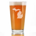 Michigan State Outline Pint Glass for Beer - State Themed Drinking Decor and Gifts for Michigander Women & Men - 16 Oz Glasses