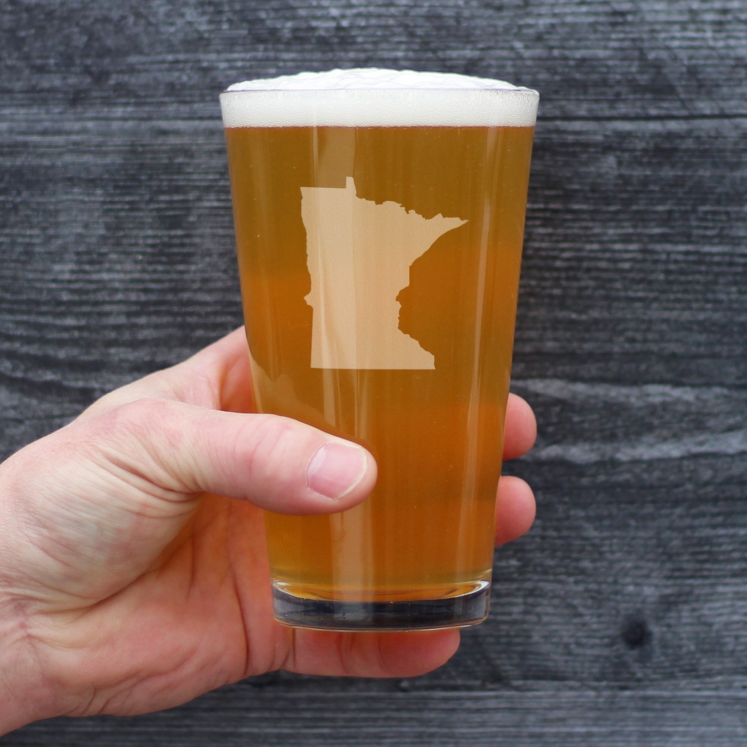 Minnesota State Outline Pint Glass for Beer - State Themed Drinking Decor and Gifts for Minnesotan Women & Men - 16 Oz Glasses