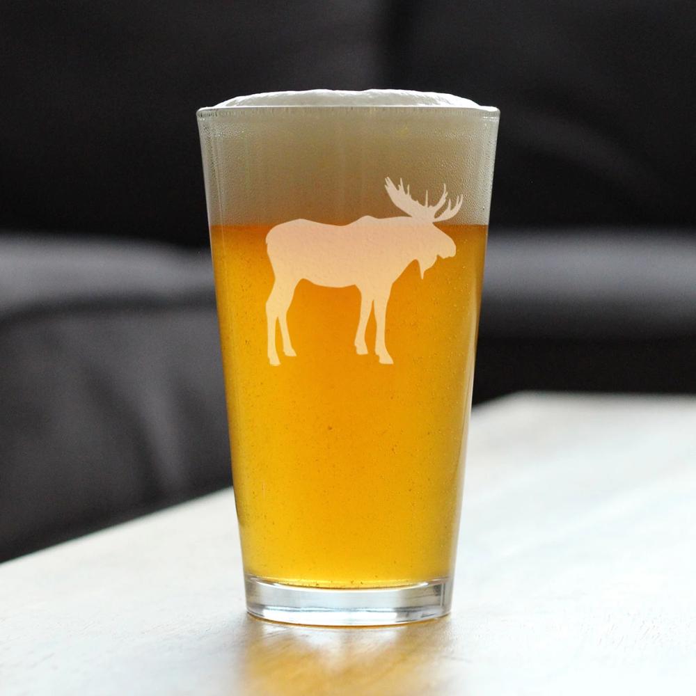 Moose - 16 oz Pint Glass for Beer - Cabin Themed Gifts or Rustic Decor for Men and Women - Fun Drinking or Party Glasses