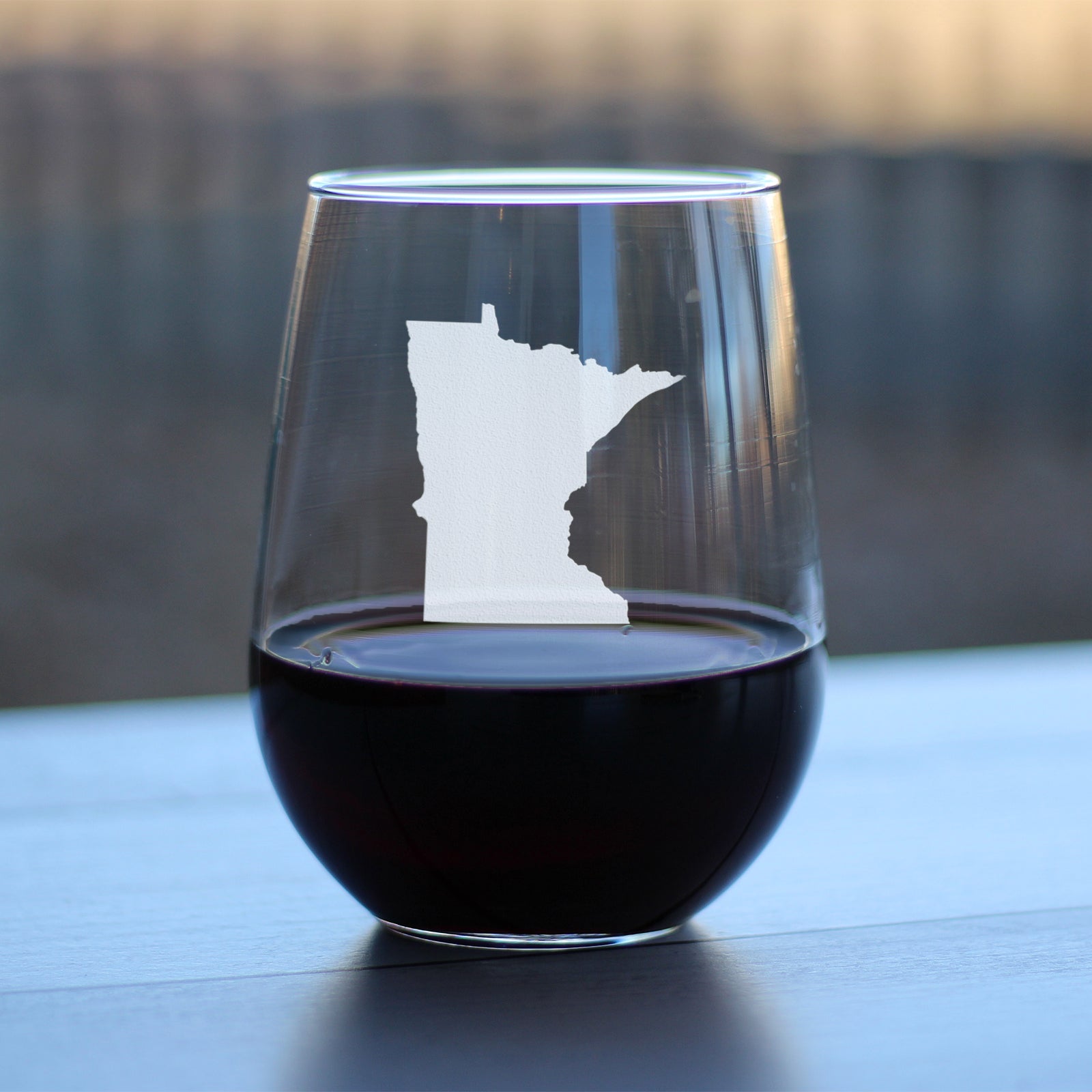 Minnesota State Outline Stemless Wine Glass - State Themed Drinking Decor and Gifts for Minnesotan Women & Men - Large 17 Oz Glasses